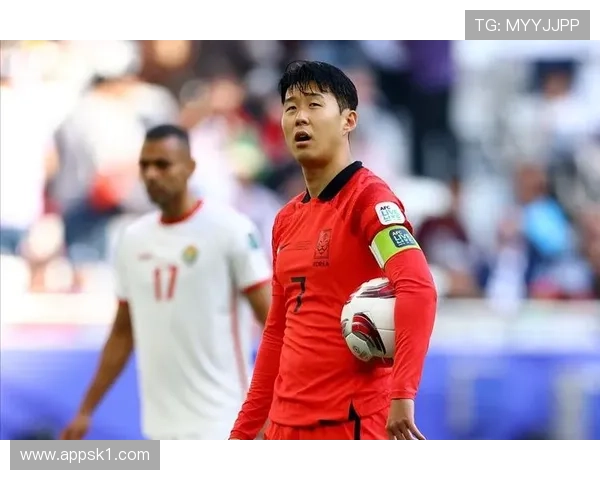 孙兴慜“体系球员”论：全能与依赖的战术角色解析