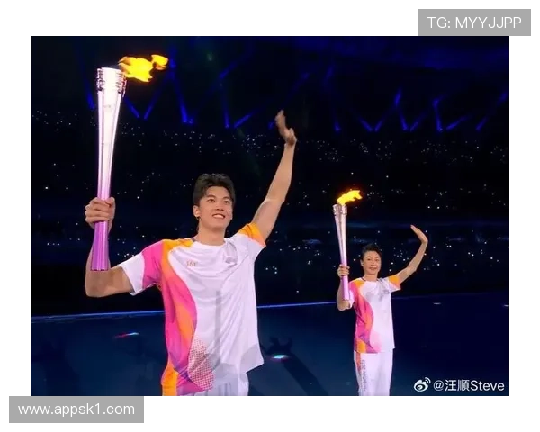 汪顺家的冰箱里塞满了蛋白粉，连饮料都是按秒掐着喝的