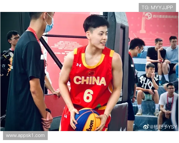 潘展乐今天吃了啥？看他赛场外的日常，简直和打球判若两人！