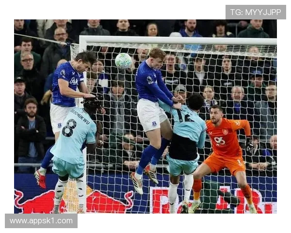 切尔西关键比赛表现不佳，能否改善成为赛季走势重要观察点