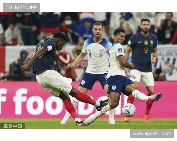 德容vs楚阿梅尼：防守覆盖与位置感的深层对比