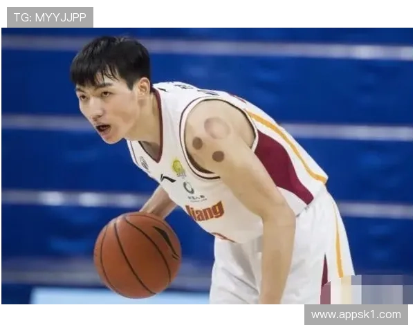 郭昊文训练完直接打车去SKP买表，这生活节奏谁跟得上